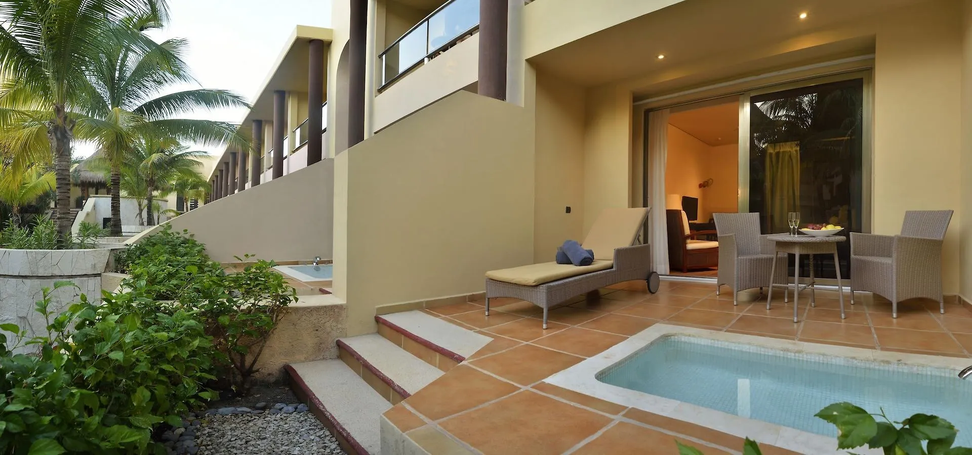 Hotel Catalonia Yucatan Beach Resort & Spa Puerto Aventuras